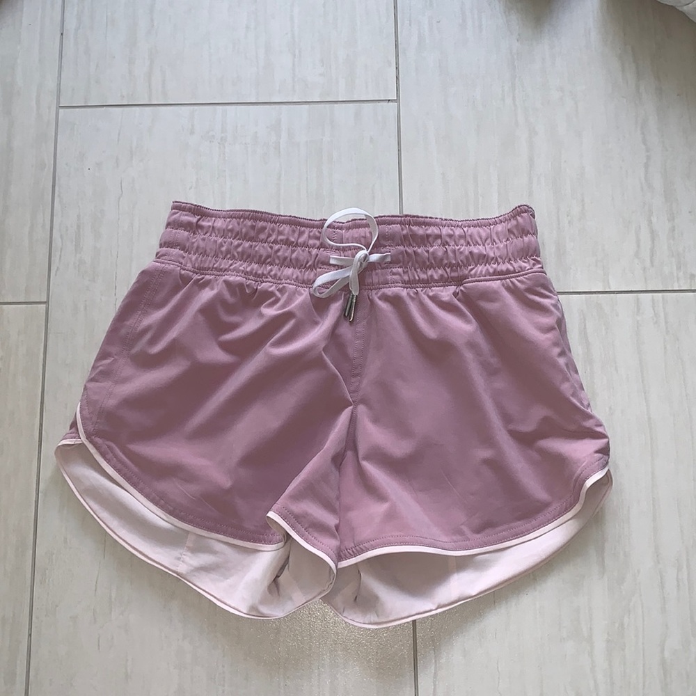 lululemon Choose a Side Reversible Shorts 3” size 2